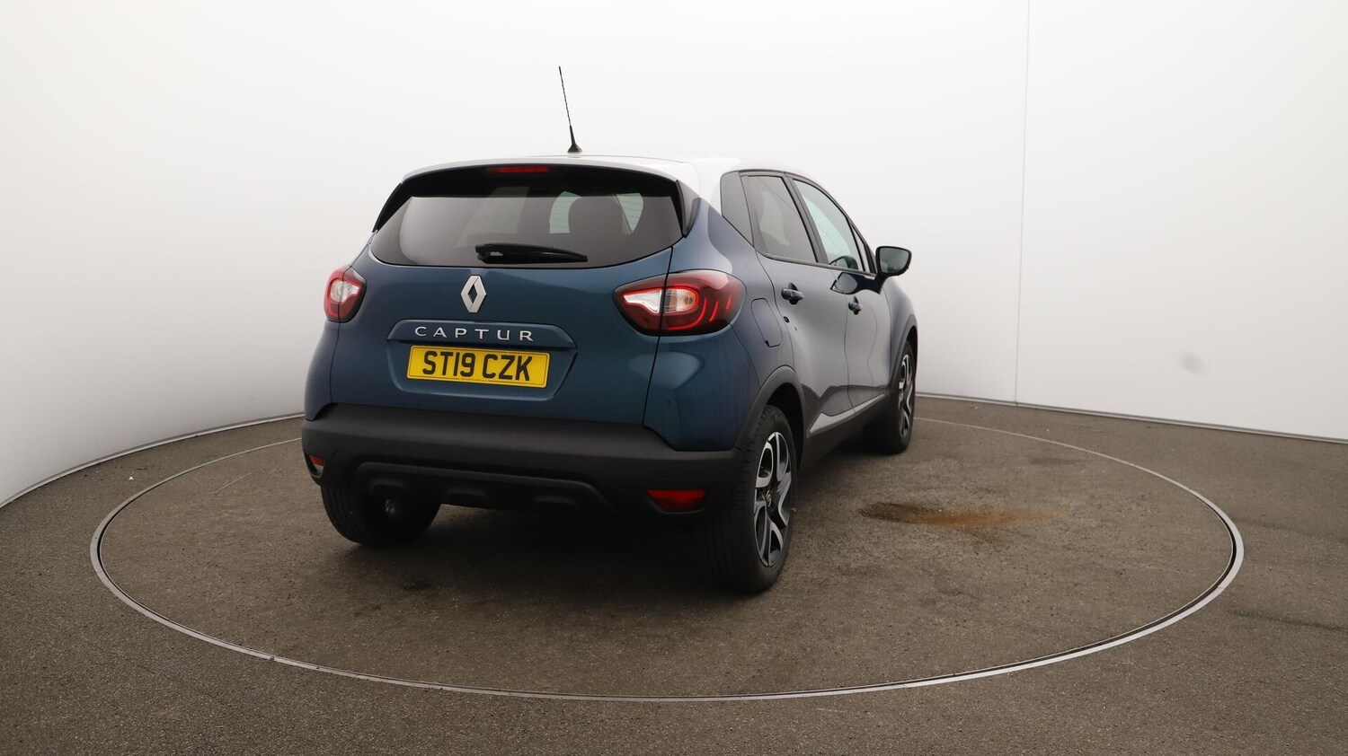 Used Renault Captur 2019 for sale - 76032070: Photo 53