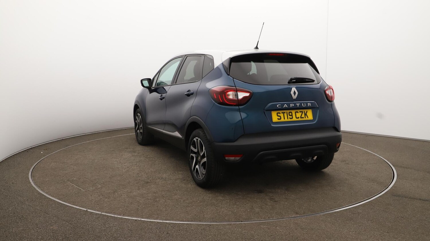 Used Renault Captur 2019 for sale - 76032070: Photo 62