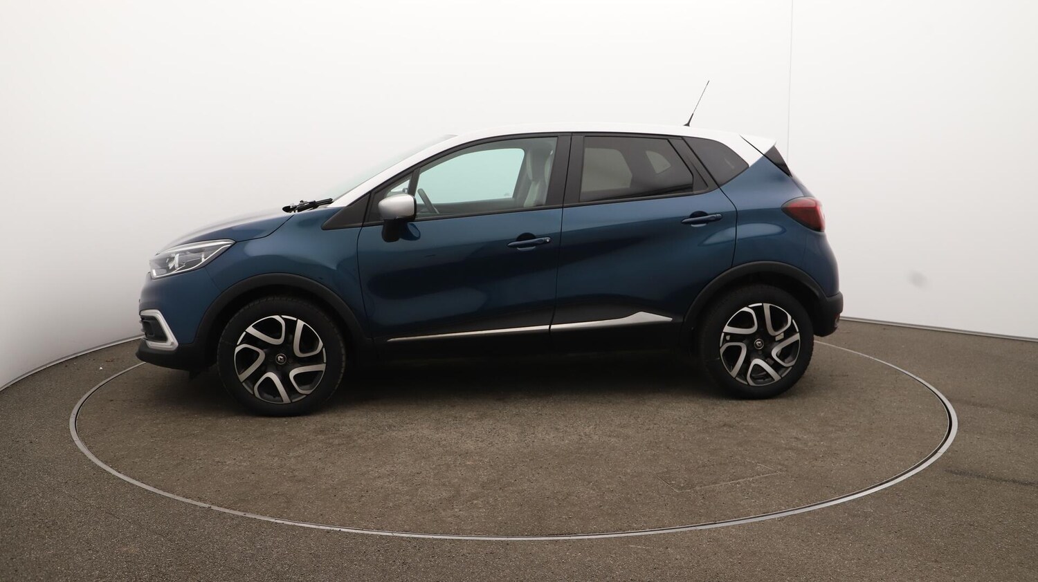 Used Renault Captur 2019 for sale - 76032070: Photo 66