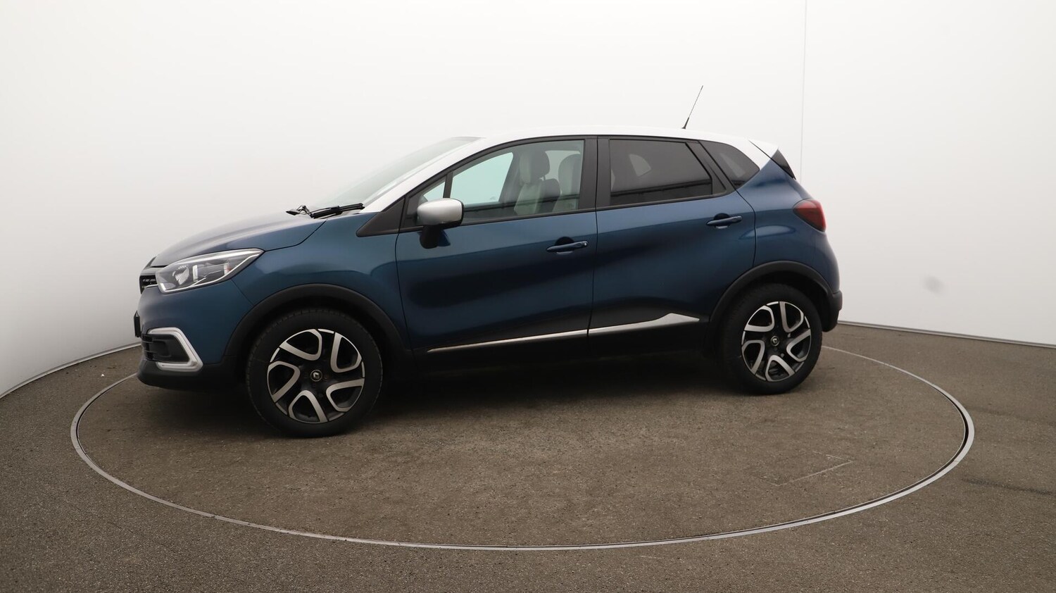 Used Renault Captur 2019 for sale - 76032070: Photo 67