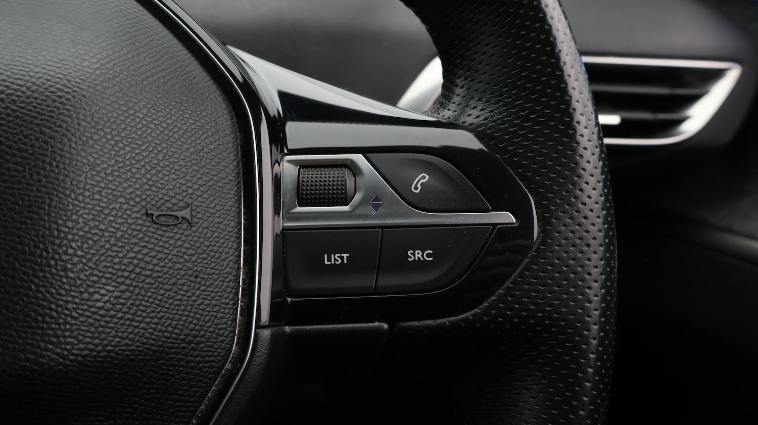 Used Peugeot 5008 2020 for sale - 77450215: Photo 30