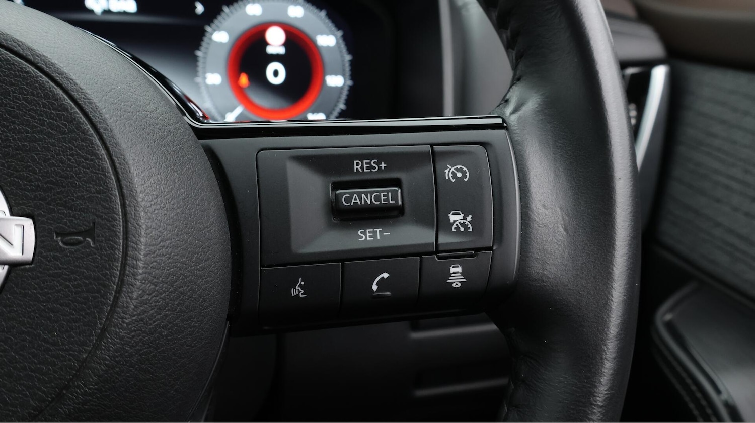 Used Nissan X-Trail 2023 for sale - 76259491: Photo 30