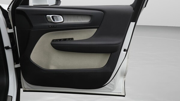 Used Volvo XC40 2022 for sale - 75463894: Photo 16