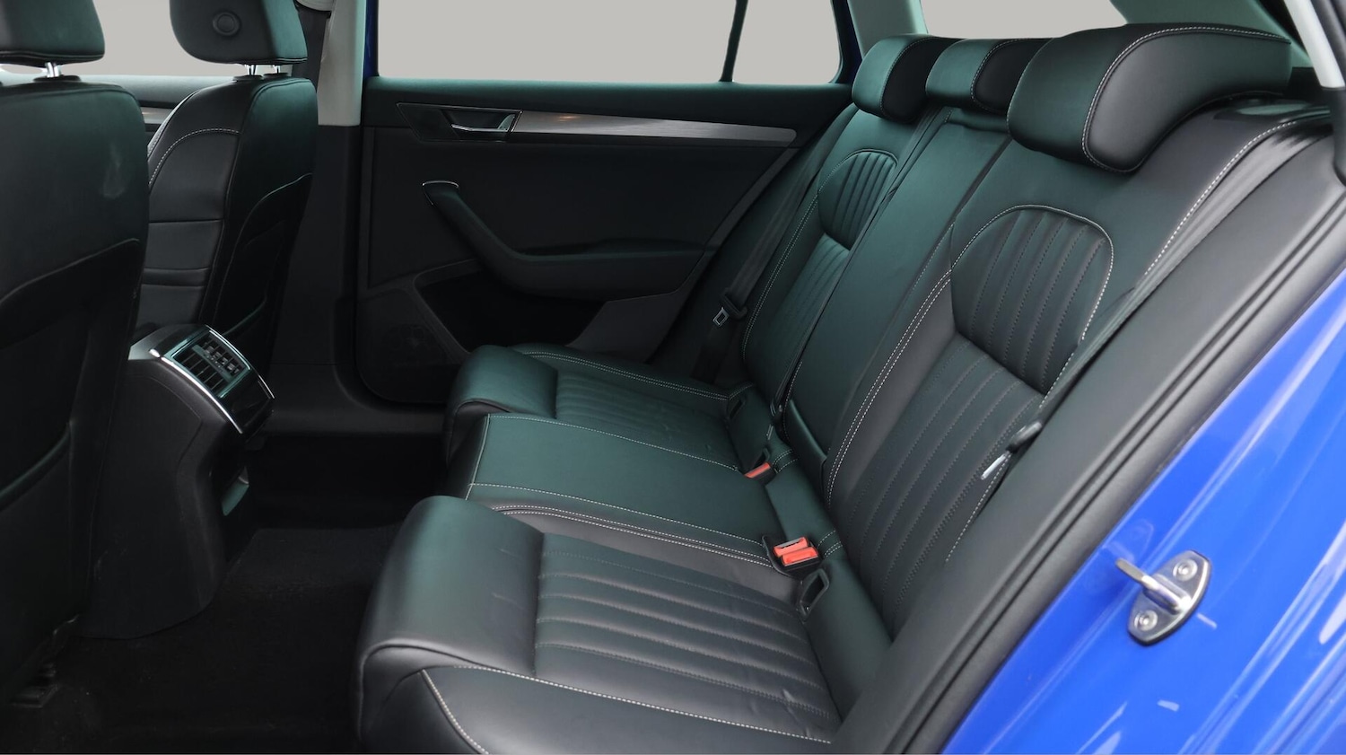 Used Skoda Superb 2021 for sale - 76425299: Photo 17