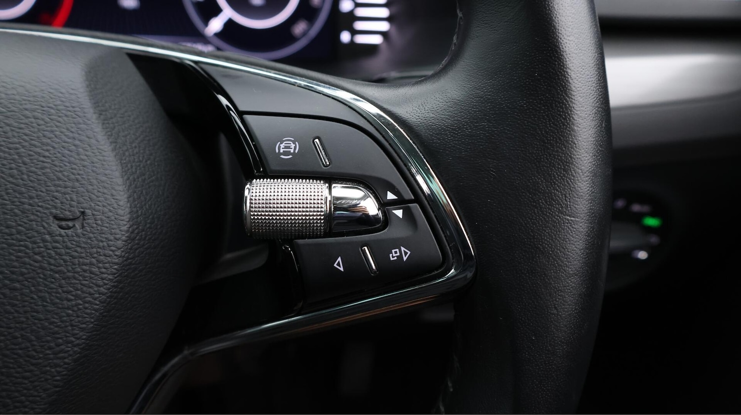 Used Skoda Superb 2021 for sale - 76425299: Photo 25