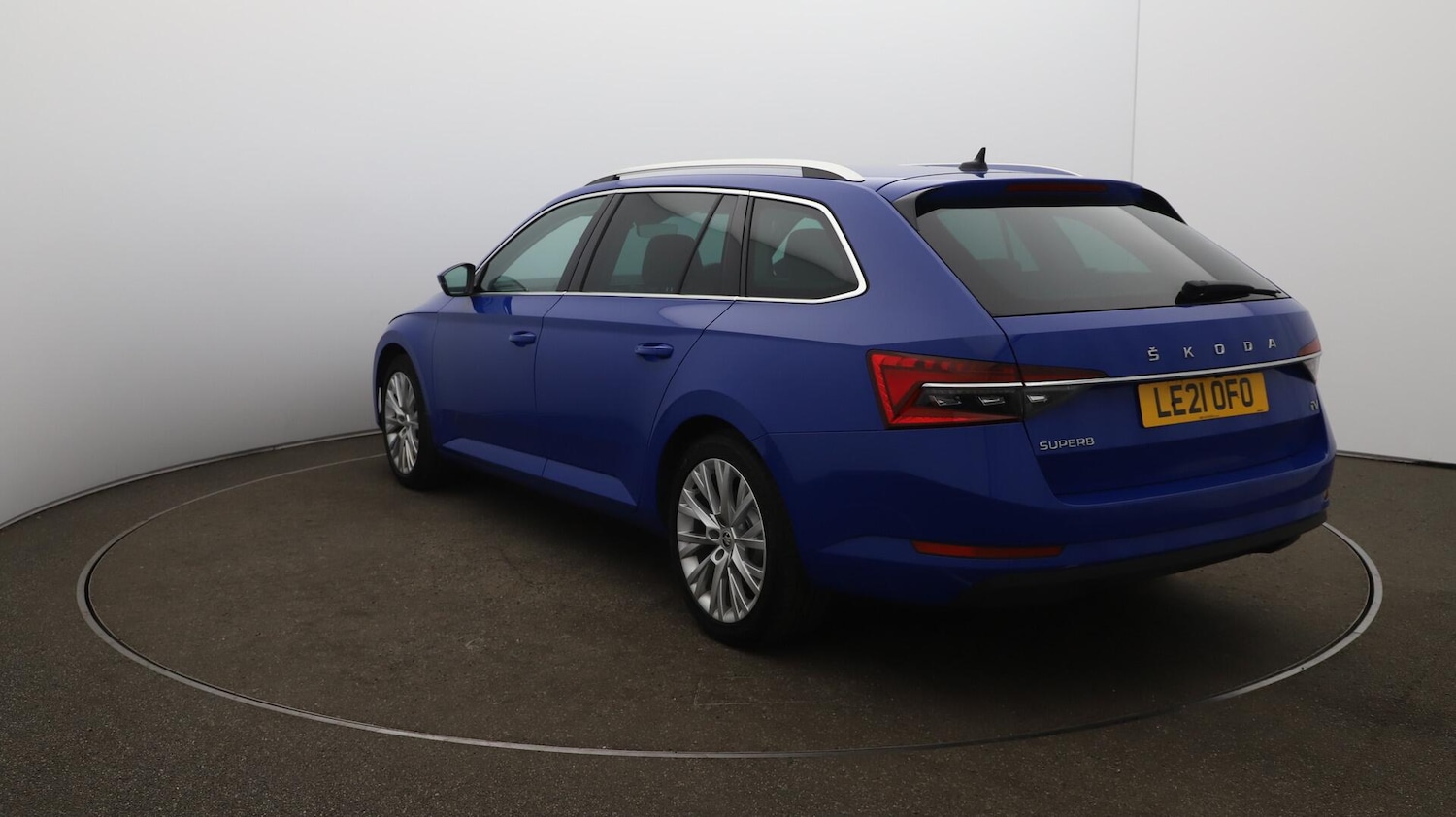 Used Skoda Superb 2021 for sale - 76425299: Photo 63