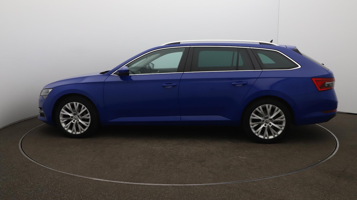 Used Skoda Superb 2021 for sale - 76425299: Photo 65