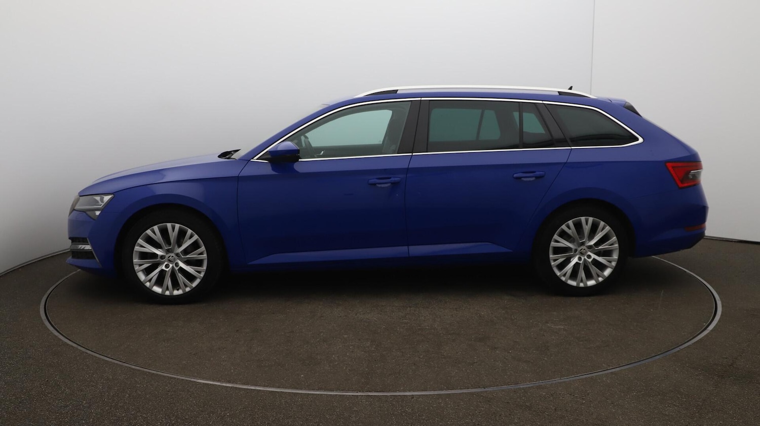 Used Skoda Superb 2021 for sale - 76425299: Photo 66