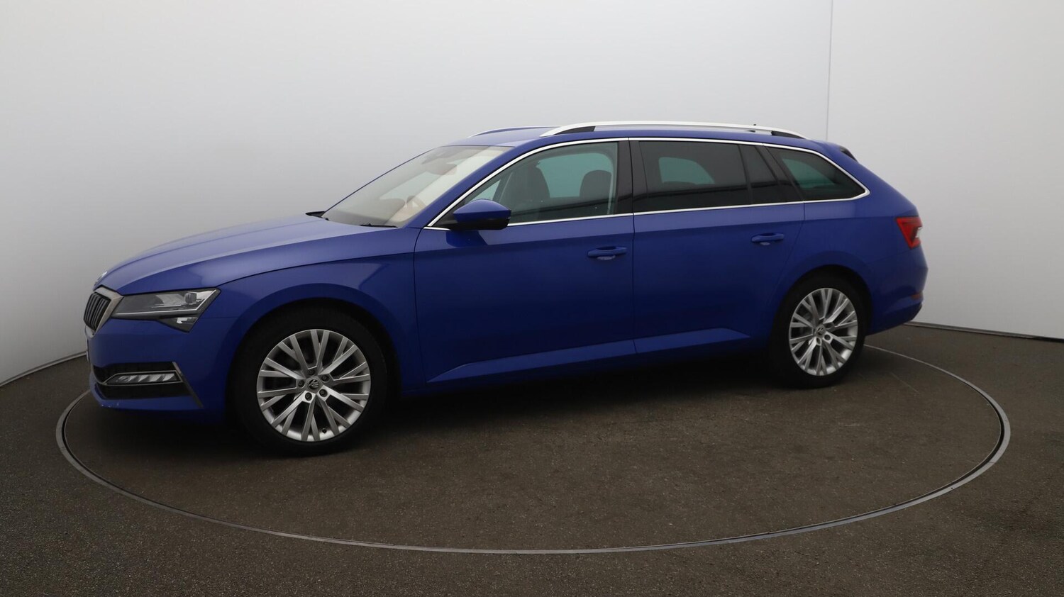 Used Skoda Superb 2021 for sale - 76425299: Photo 68