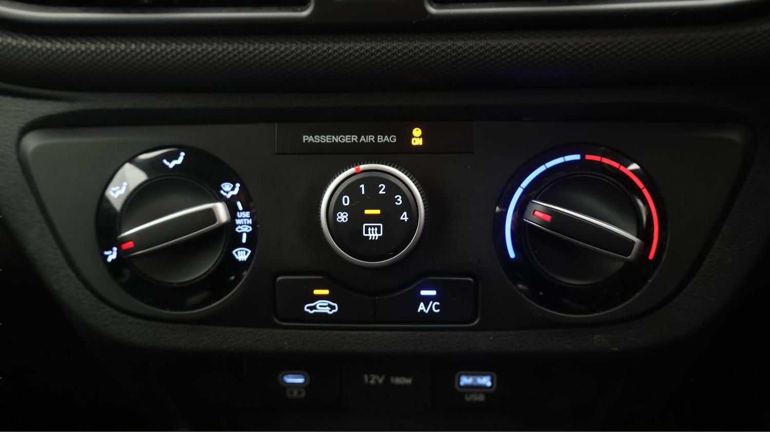 Used Hyundai i10 2024 for sale - 77618478: Photo 12