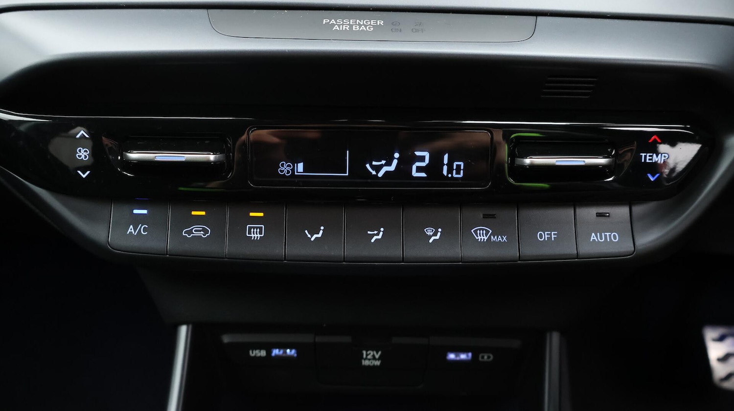 Used Hyundai BAYON 2024 for sale - 76381202: Photo 12