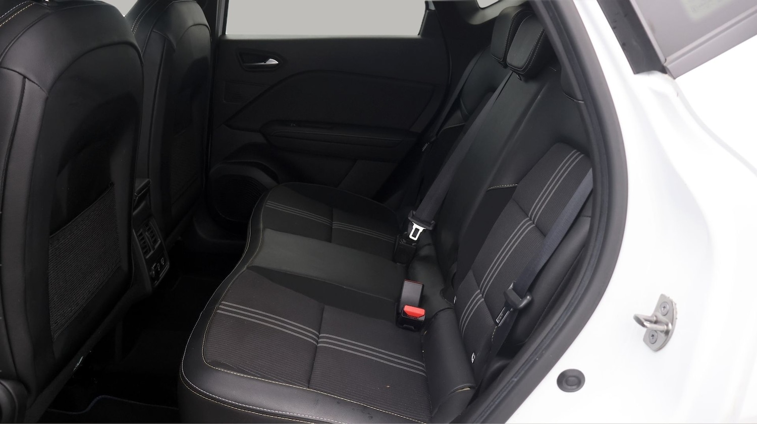 Used Renault Captur 2023 for sale - 77570489: Photo 16