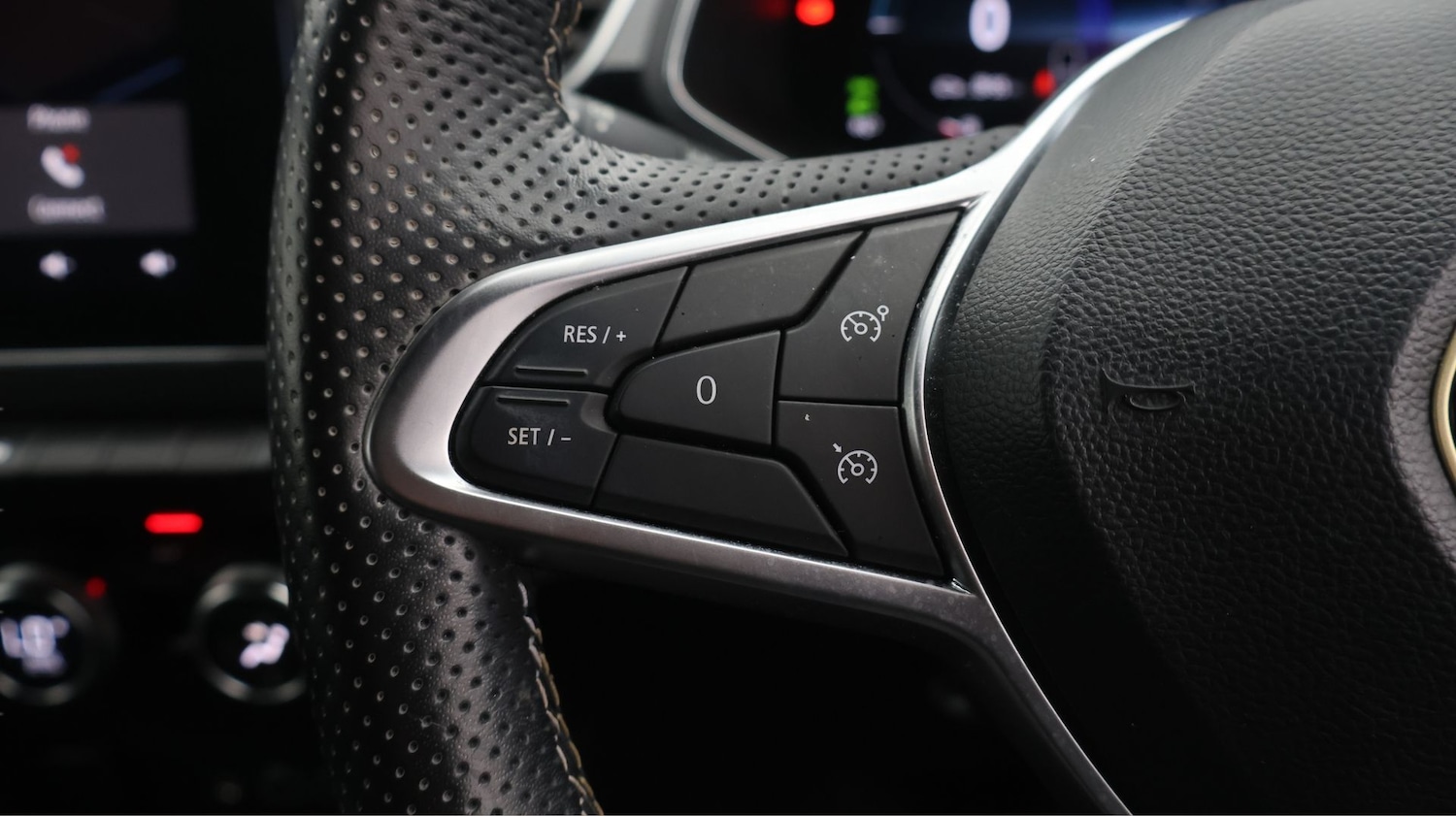 Used Renault Captur 2023 for sale - 77570489: Photo 23