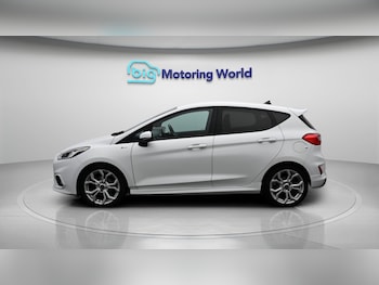 Used Ford Fiesta 2019 for sale - 79482700: Photo