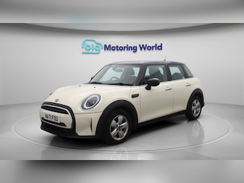 Used MINI Hatch 2021 for sale - 76151319: Photo