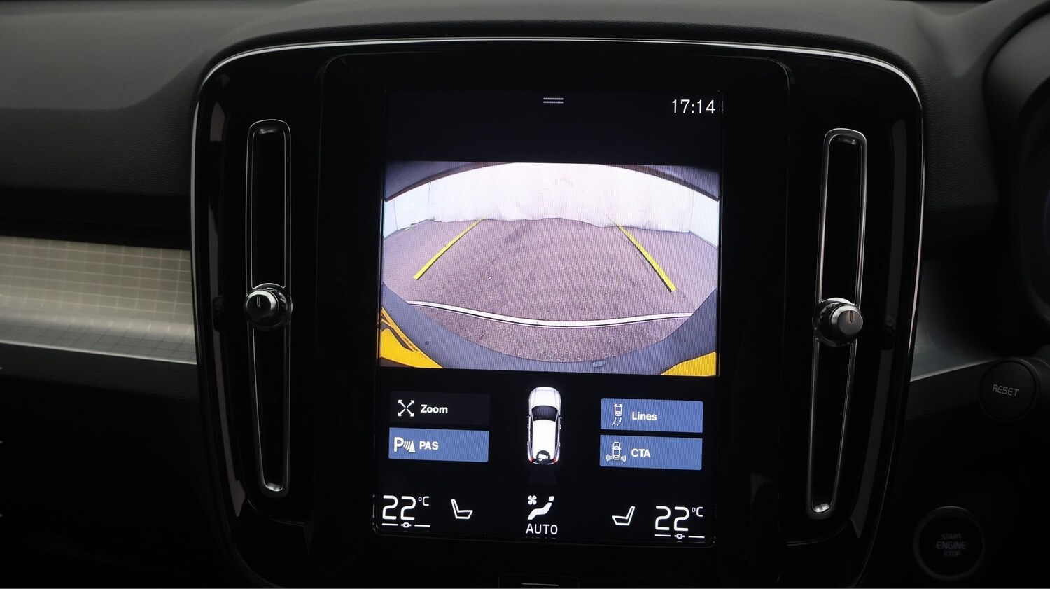 Used Volvo XC40 2022 for sale - 77354193: Photo 22