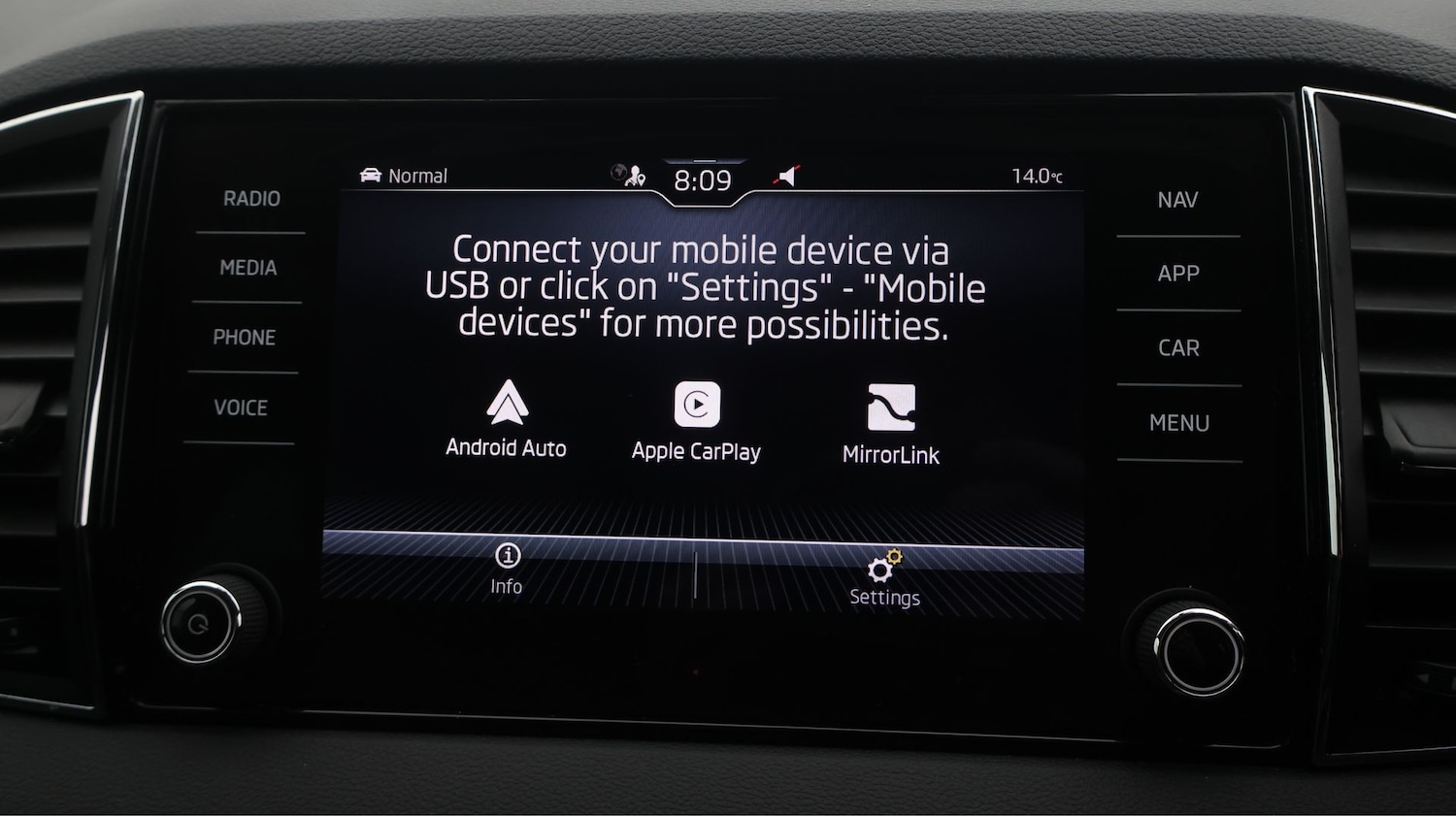 Used Skoda Karoq 2022 for sale - 77482387: Photo 26