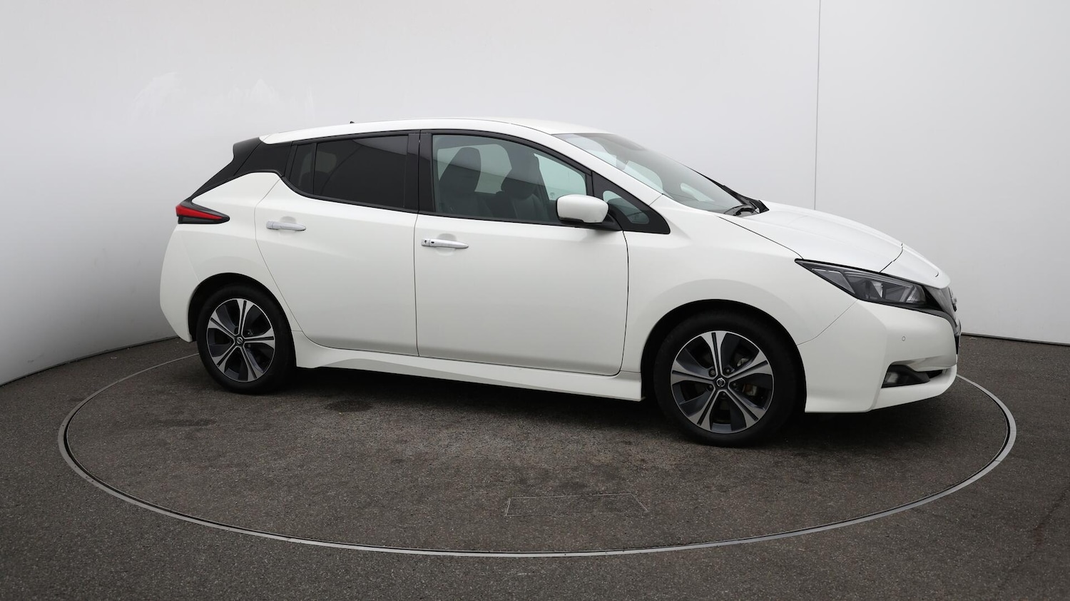 Used Nissan Leaf 2020 for sale - 76153084: Photo 46