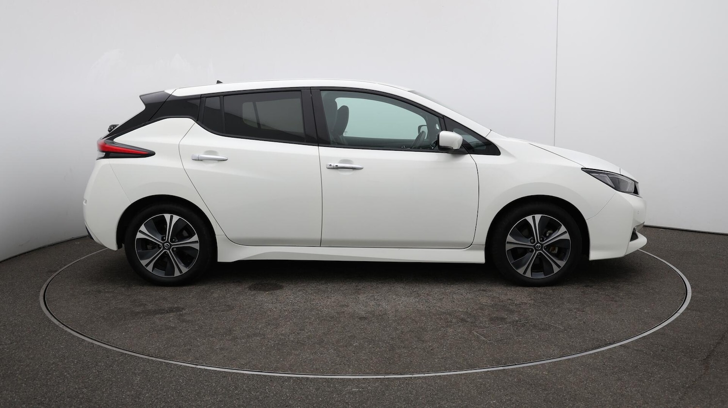 Used Nissan Leaf 2020 for sale - 76153084: Photo 49