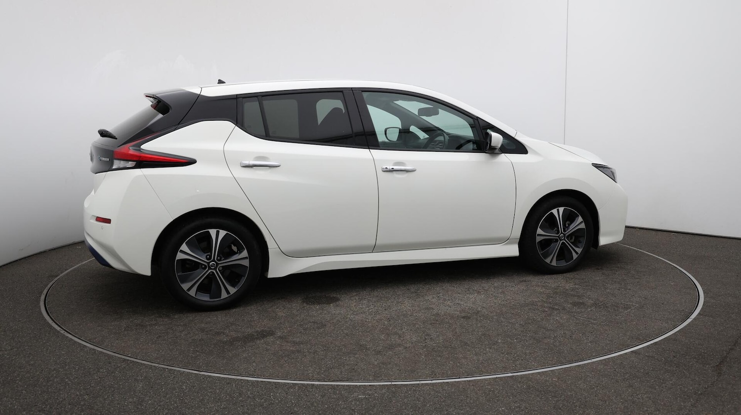 Used Nissan Leaf 2020 for sale - 76153084: Photo 51