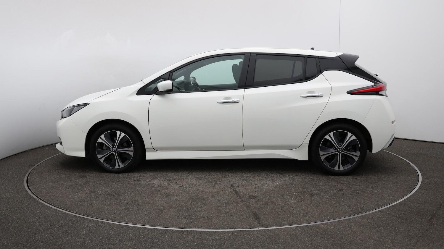 Used Nissan Leaf 2020 for sale - 76153084: Photo 64