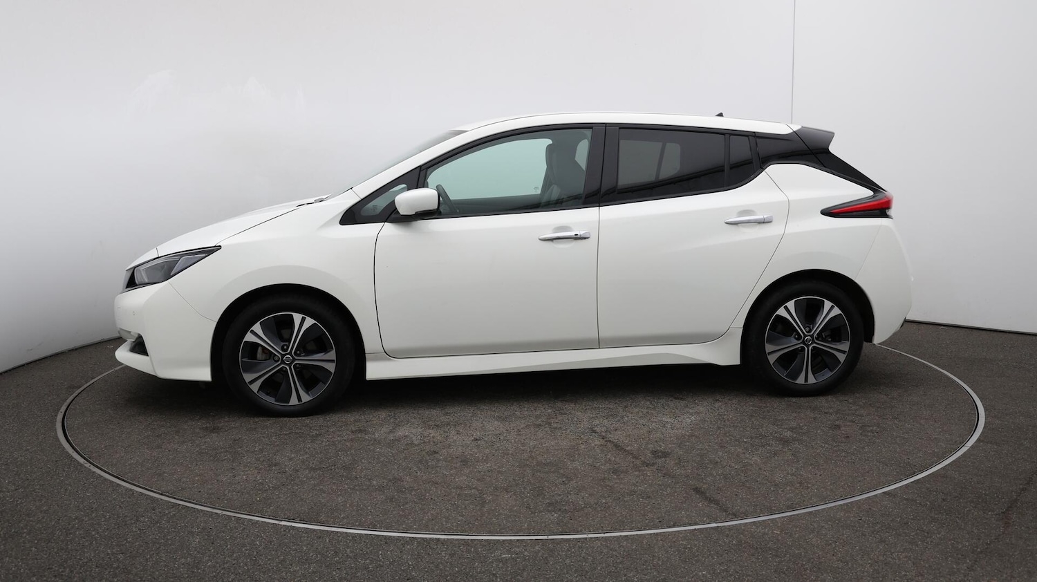 Used Nissan Leaf 2020 for sale - 76153084: Photo 65