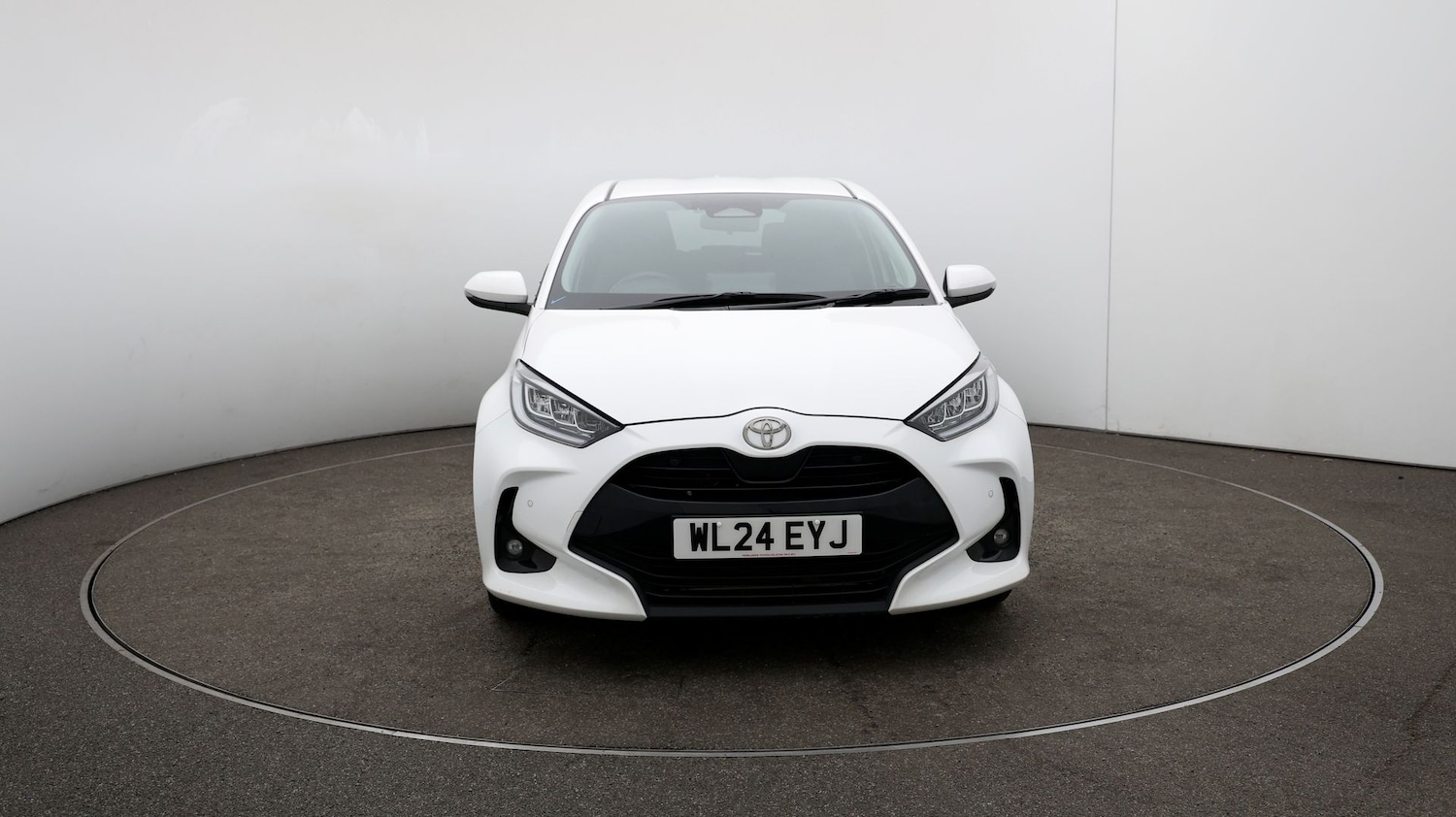 Used Toyota Yaris 2024 for sale - 76809475: Photo 32