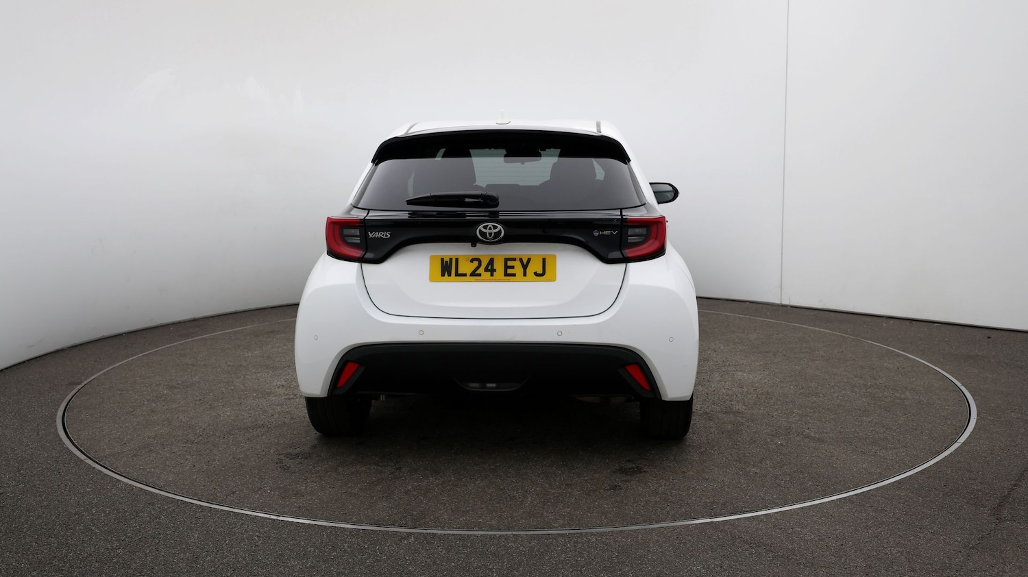 Used Toyota Yaris 2024 for sale - 76809475: Photo 49