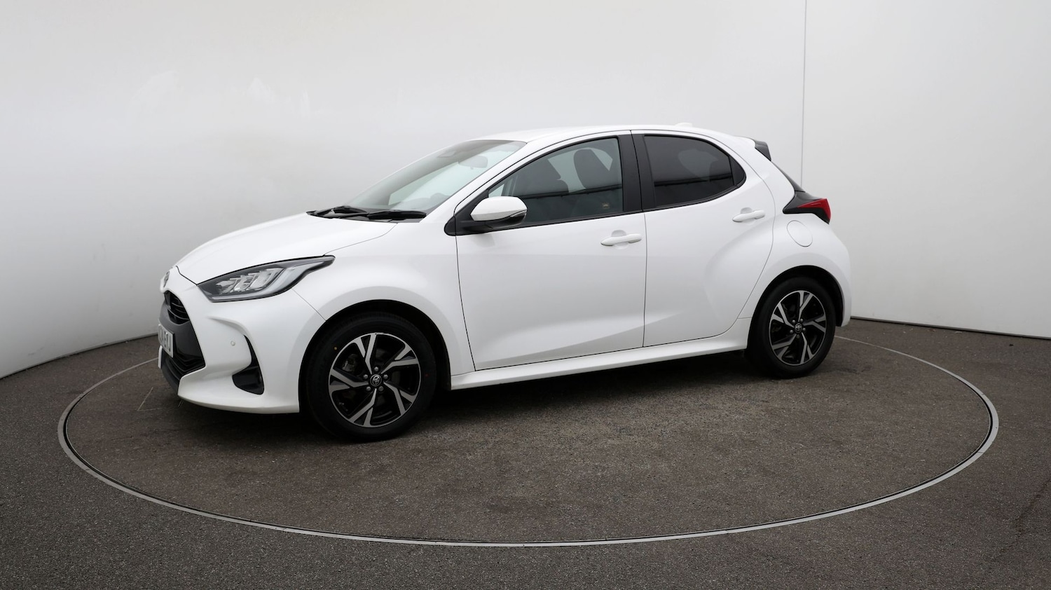 Used Toyota Yaris 2024 for sale - 76809475: Photo 59