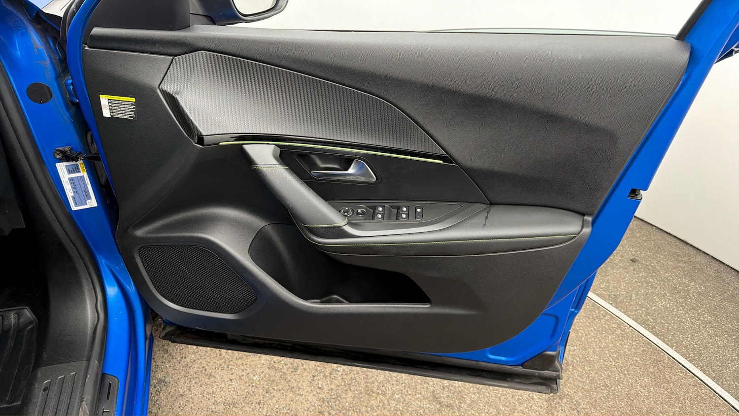 Used Peugeot E-2008 2021 for sale - 78080450: Photo 14