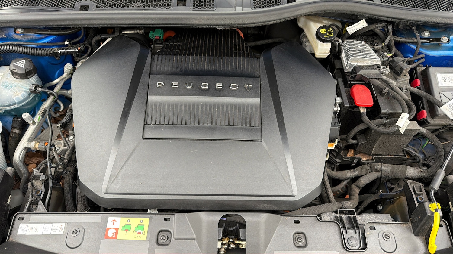 Used Peugeot E-2008 2021 for sale - 78080450: Photo 18