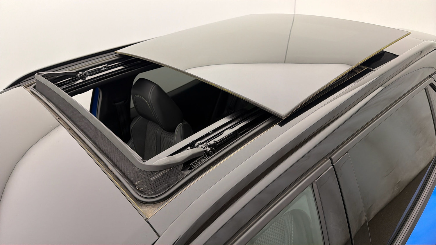 Used Peugeot E-2008 2021 for sale - 78080450: Photo 26