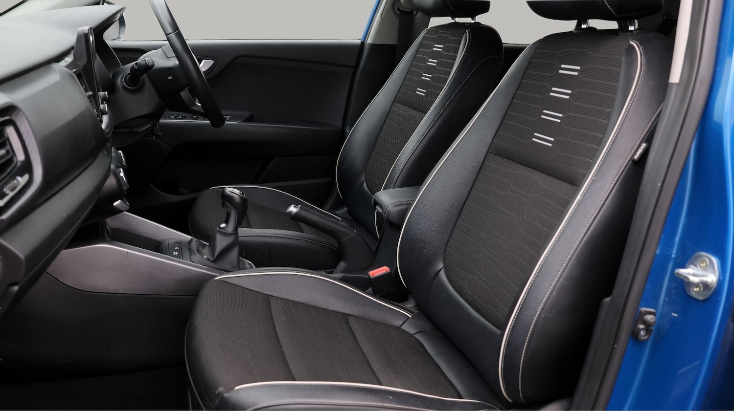 Used Kia Stonic 2022 for sale - 77581894: Photo 14