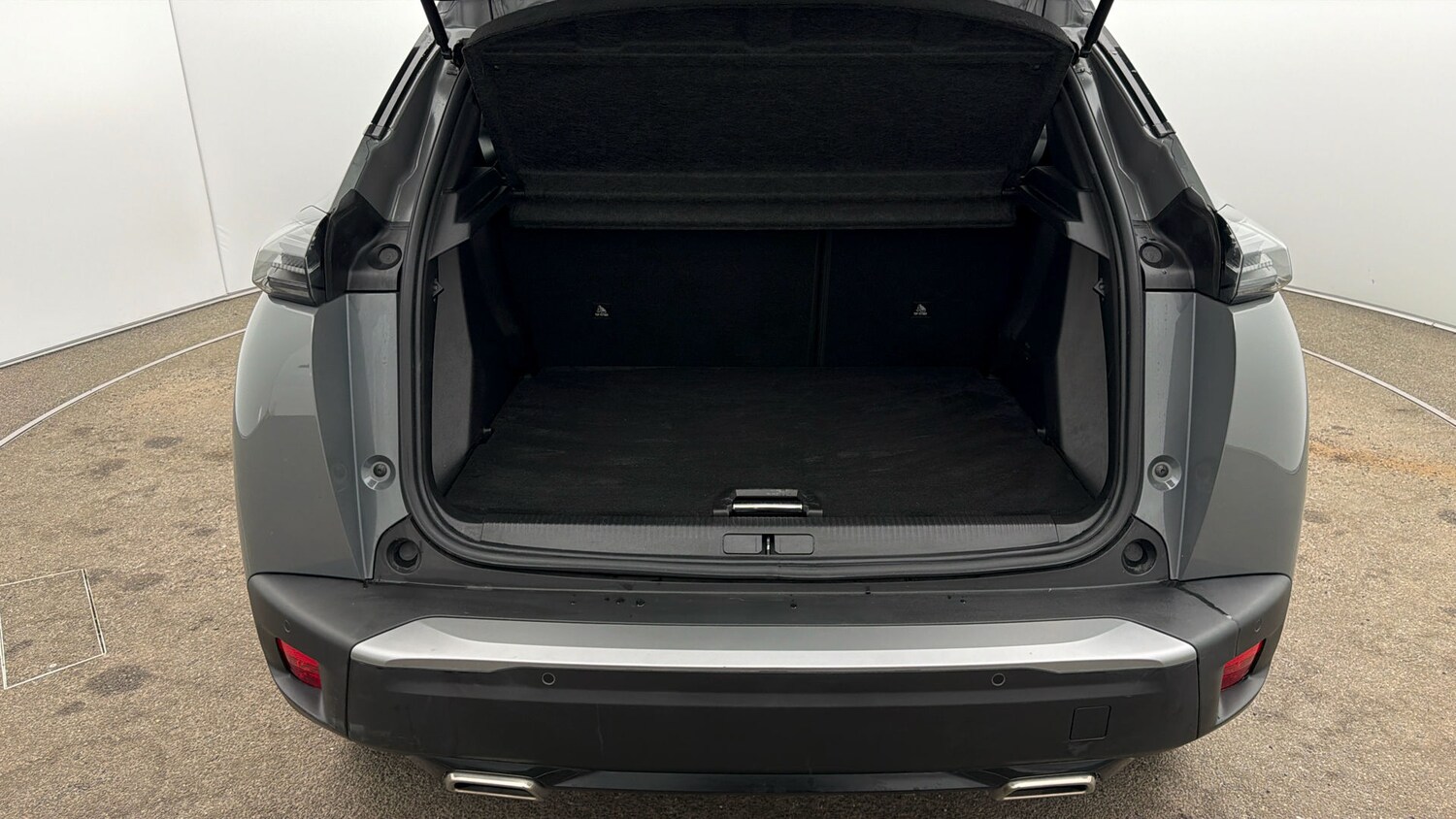 Used Peugeot 2008 2023 for sale - 77945652: Photo 16