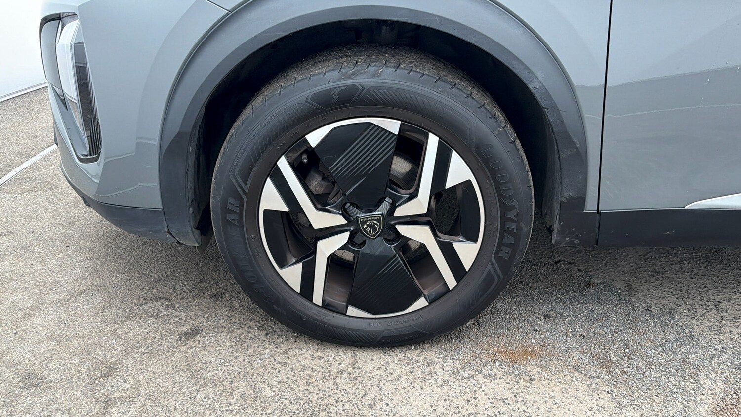 Used Peugeot 2008 2023 for sale - 77945652: Photo 17