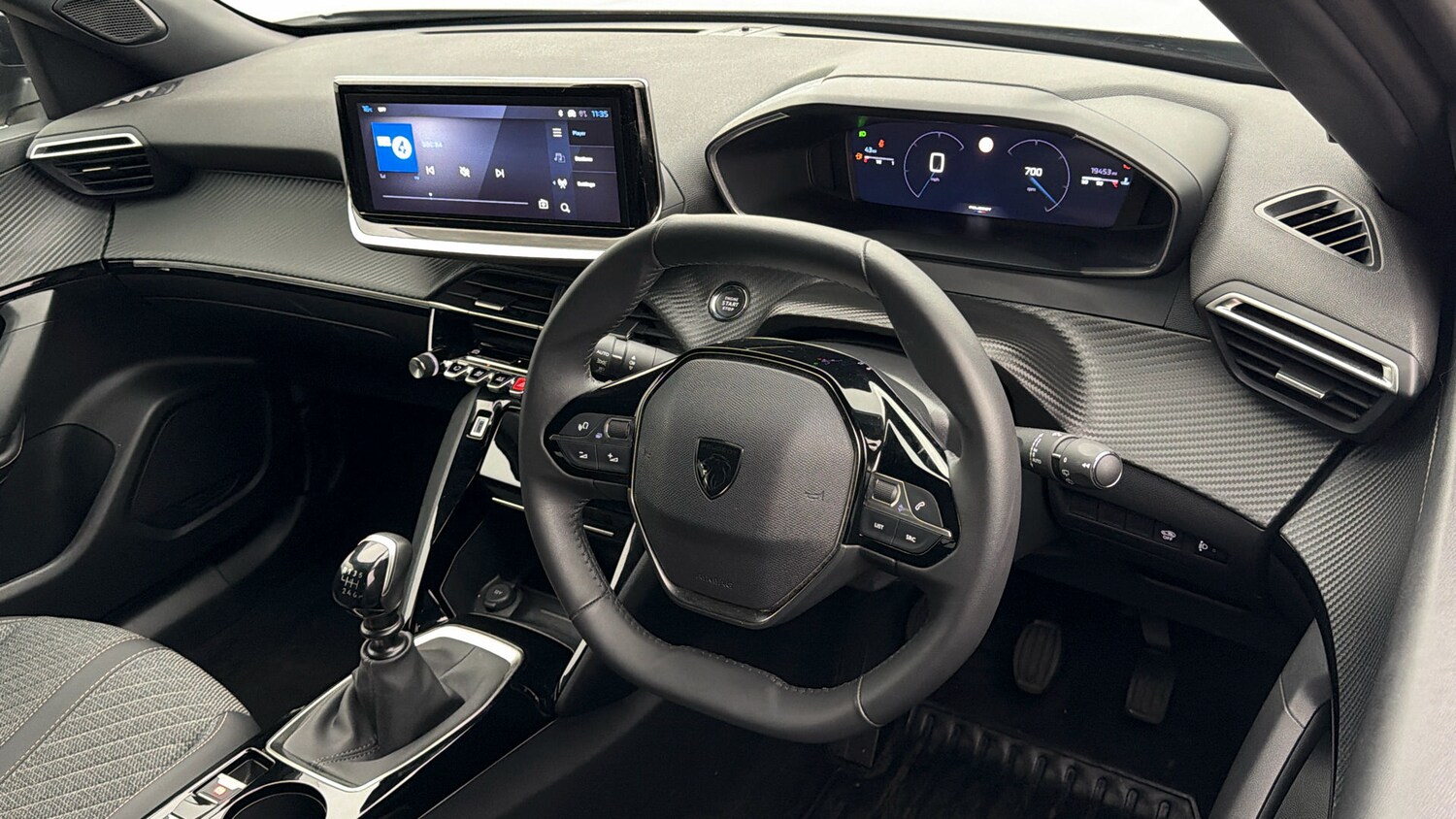 Used Peugeot 2008 2023 for sale - 77945652: Photo 9