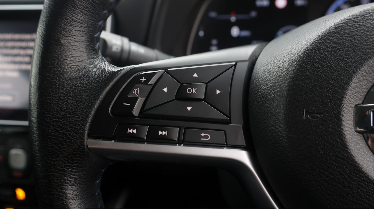 Used Nissan Leaf 2022 for sale - 77775354: Photo 23