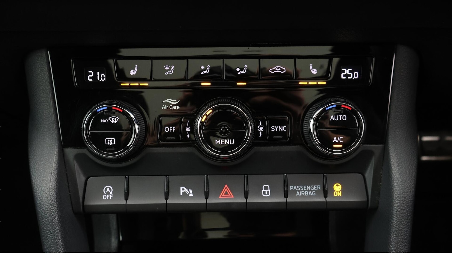 Used Skoda Karoq 2022 for sale - 76632866: Photo 13