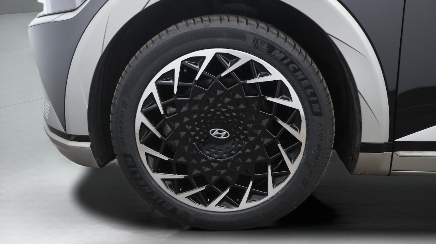 Used Hyundai IONIQ 5 2022 for sale - 76513001: Photo 19