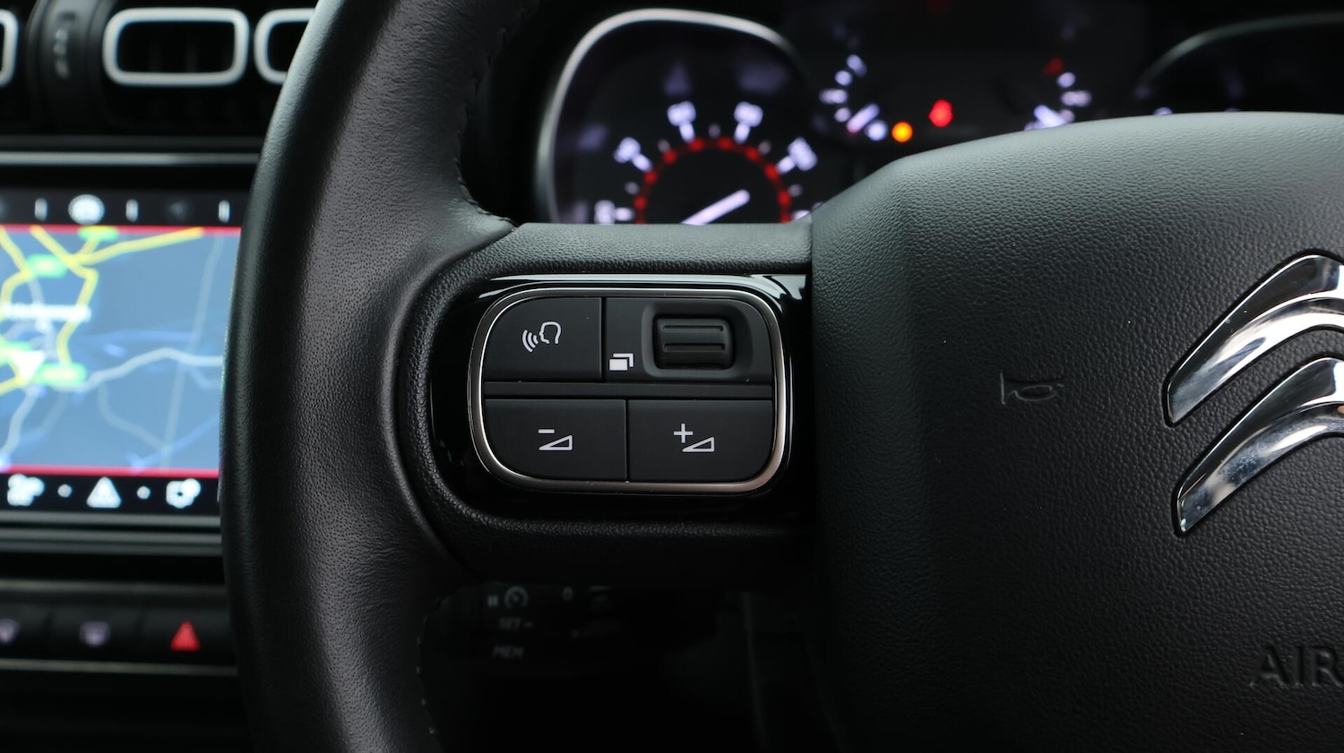 Used Citroen C3 Aircross for sale - 76728303: Photo 24