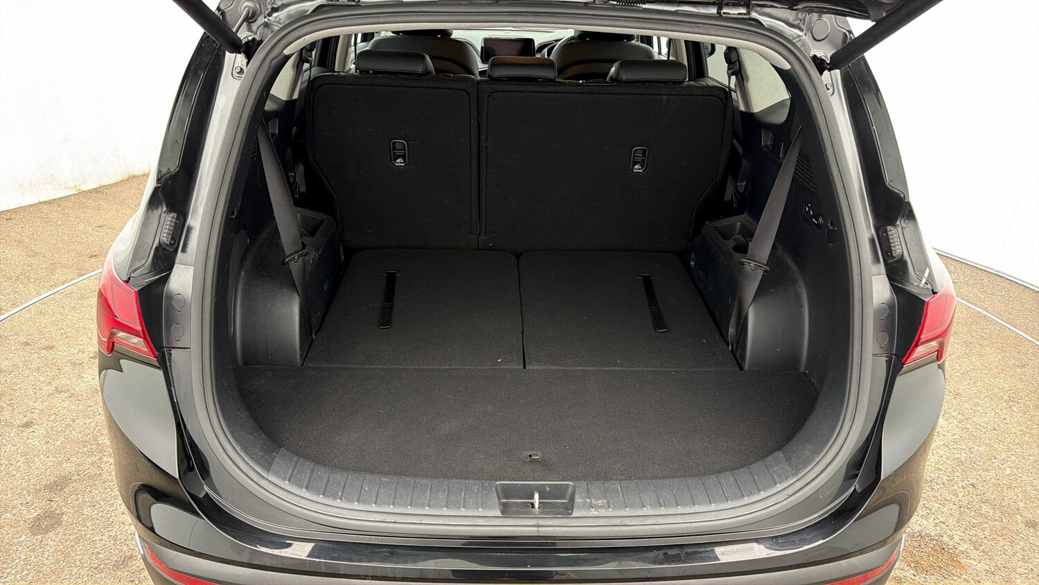 Used Hyundai Santa Fe 2023 for sale - 78163068: Photo 16