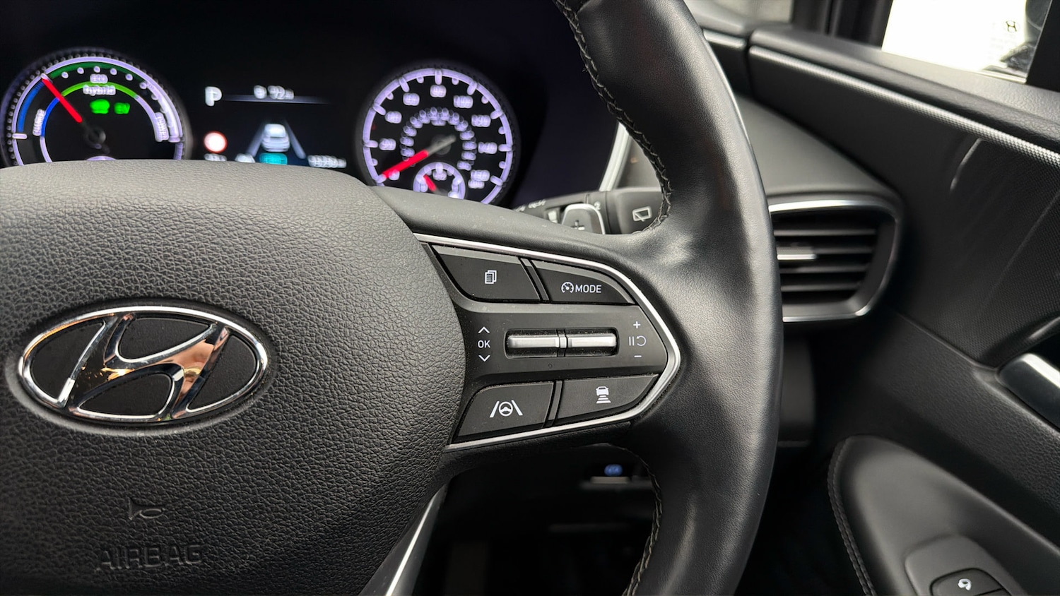 Used Hyundai Santa Fe 2023 for sale - 78163068: Photo 24