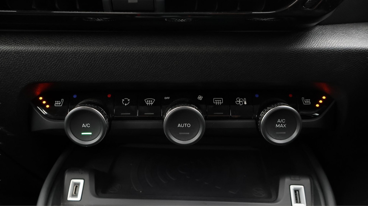 Used Citroen C4 2023 for sale - 77367103: Photo 12