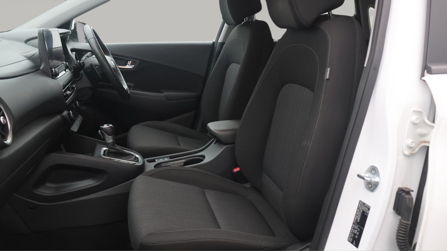 Used Hyundai KONA 2021 for sale - 76336121: Photo 15
