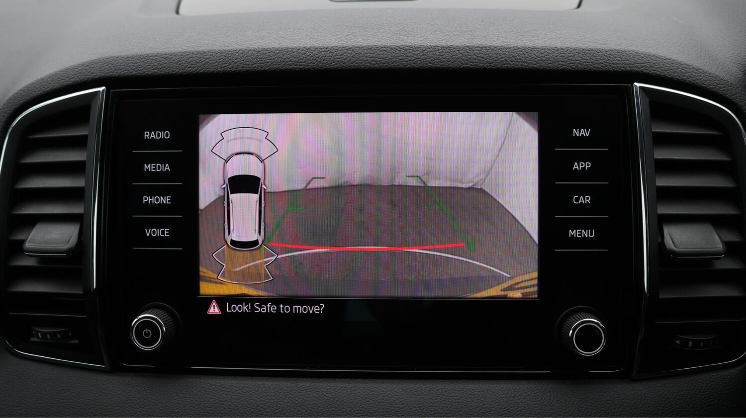 Used Skoda Karoq 2020 for sale - 76512854: Photo 27