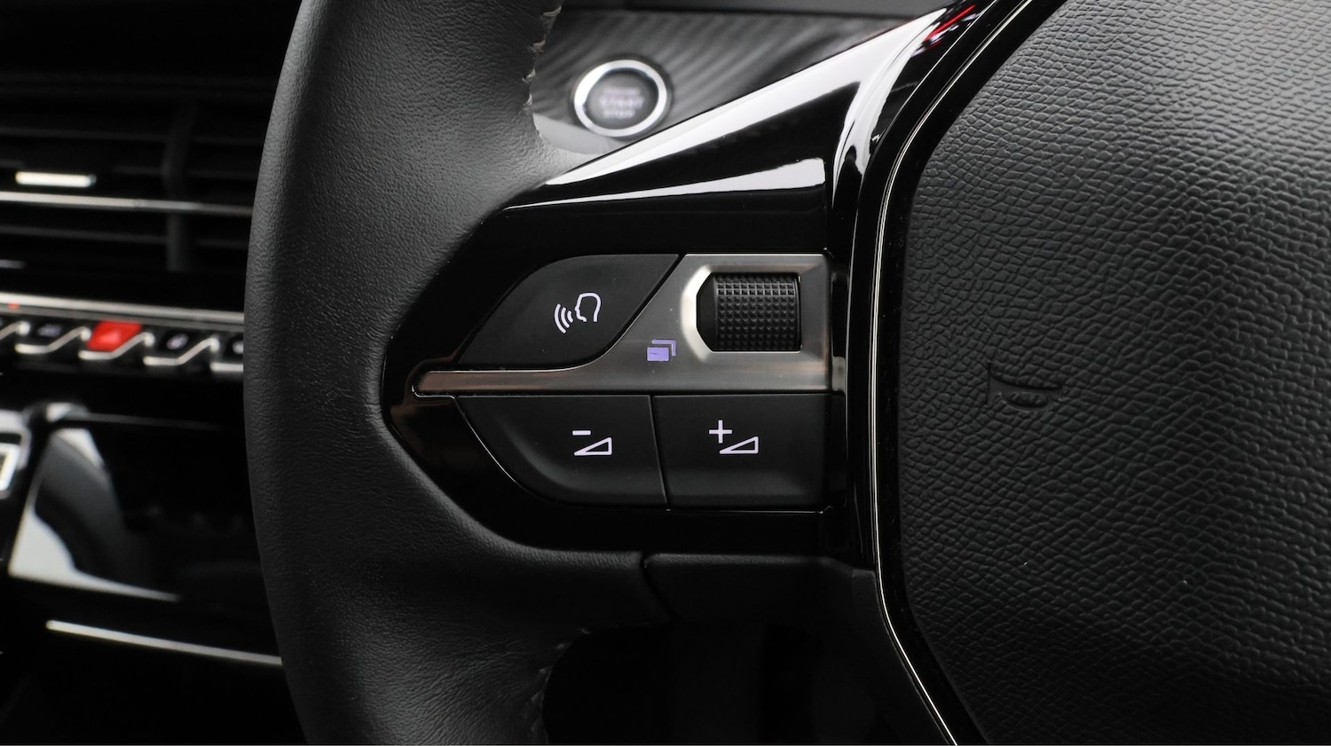 Used Peugeot 2008 2021 for sale - 77653571: Photo 24