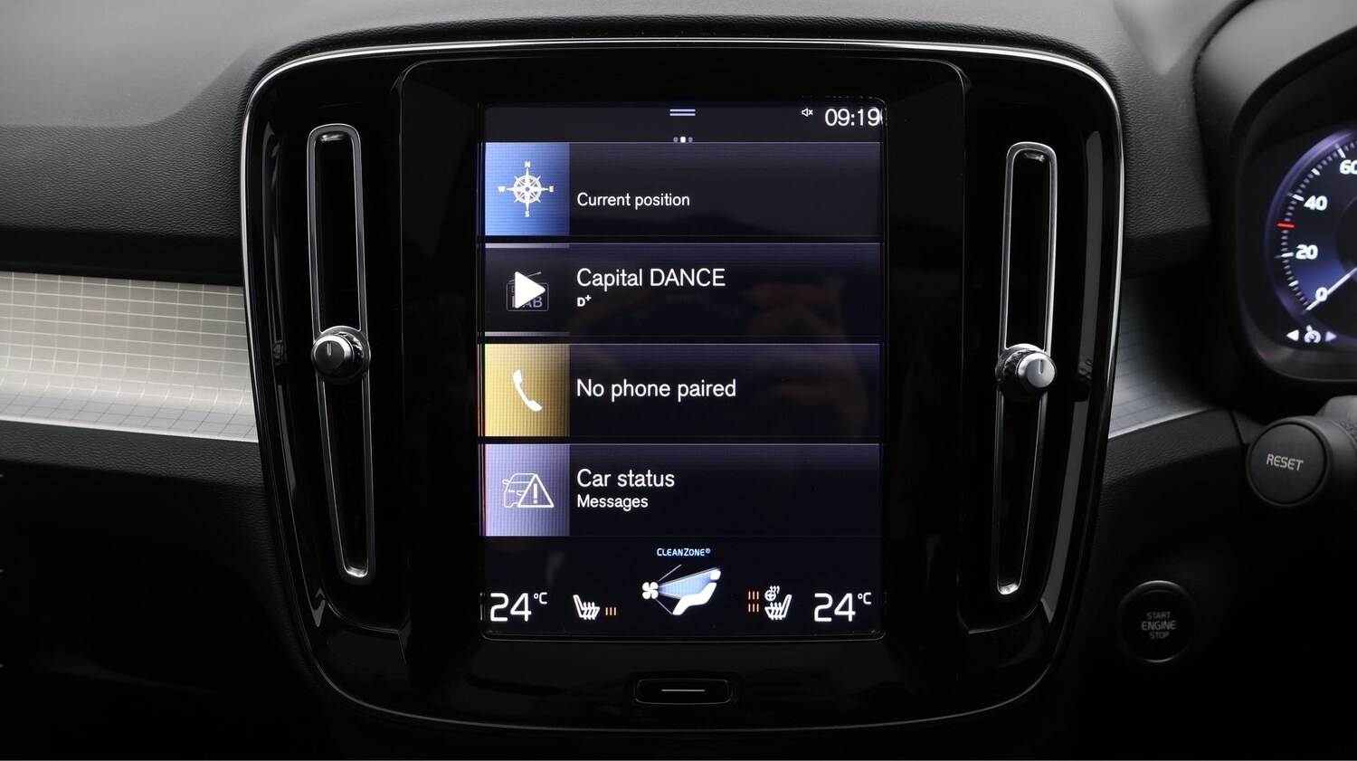 Used Volvo XC40 2022 for sale - 77248061: Photo 11