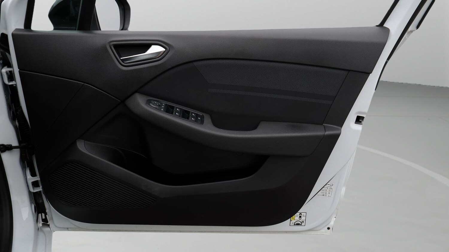 Used Renault Clio 2024 for sale - 77327575: Photo 15