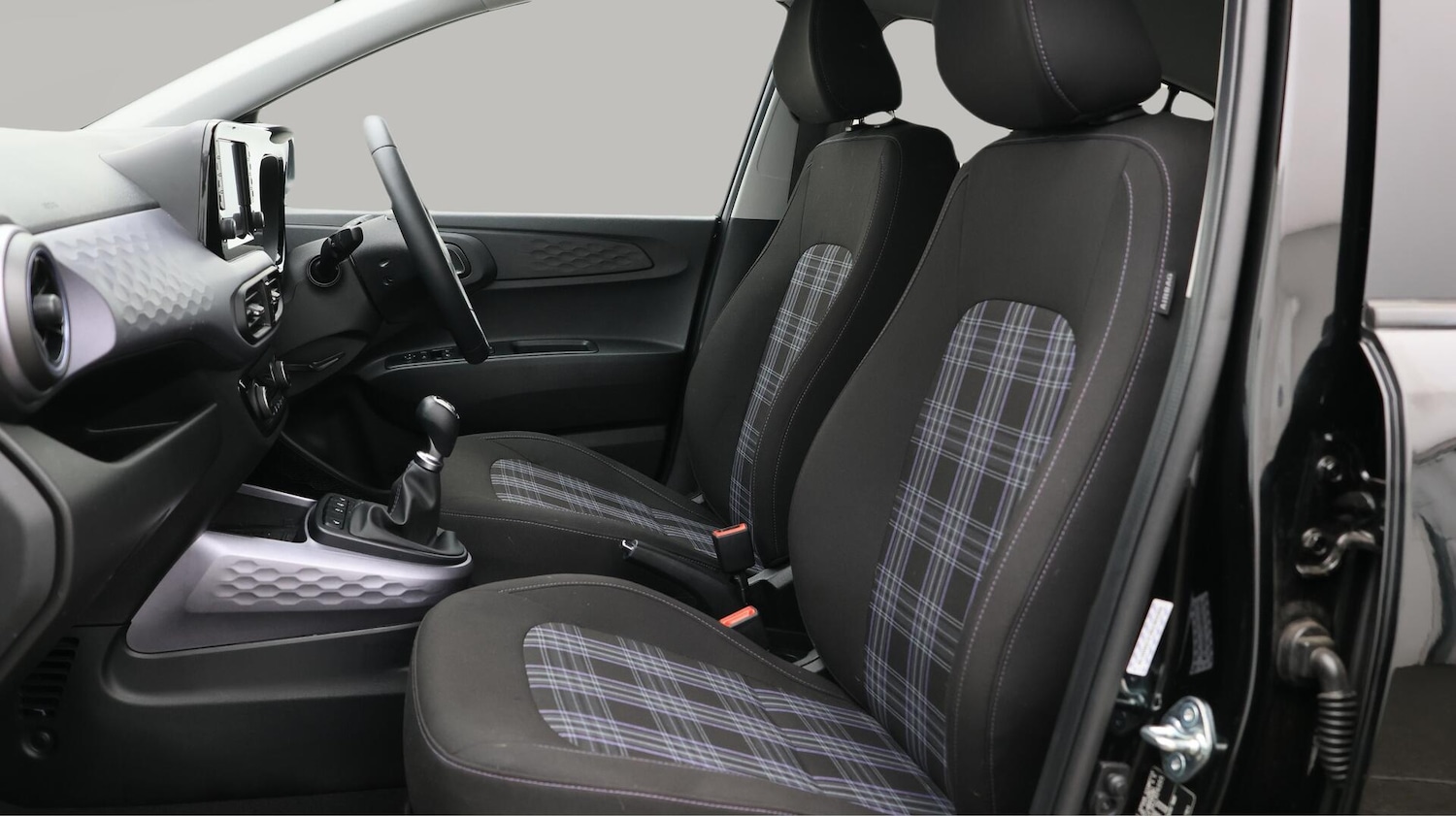 Used Hyundai i10 2024 for sale - 76349395: Photo 15