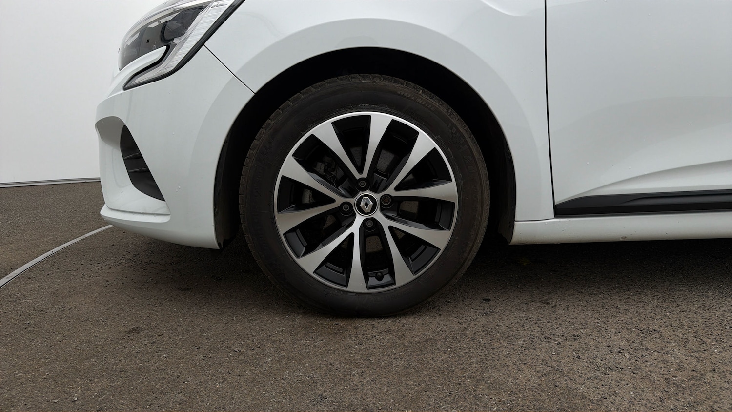 Used Renault Clio 2023 for sale - 78077499: Photo 17